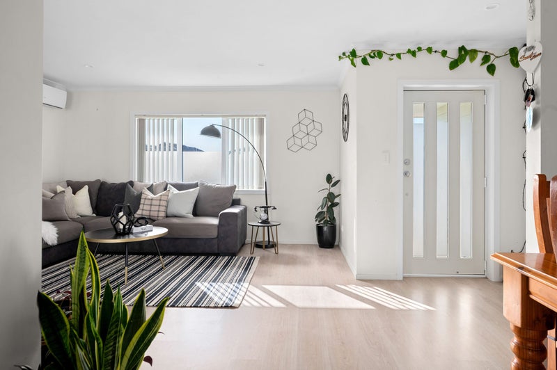 12 Briannarose Drive, Fitzroy, Hamilton - Carousel 2