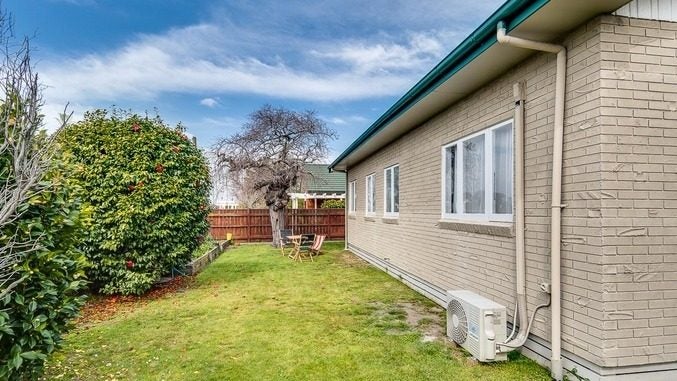 215 Nottingley Road, Frimley, Hastings - Carousel 2