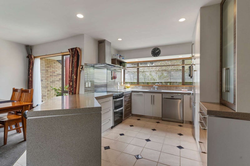 21 Willoughby Lane, Parklands, Christchurch - Carousel 2