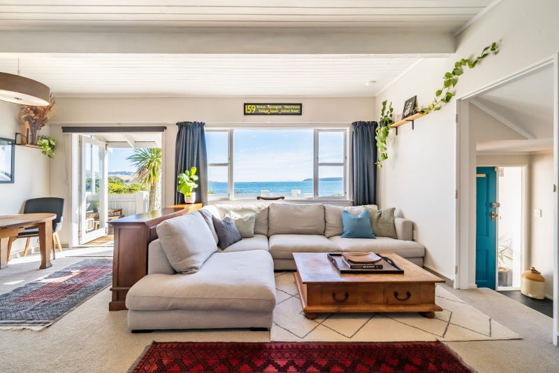 31 Moana Road, Plimmerton, Porirua - Carousel 1