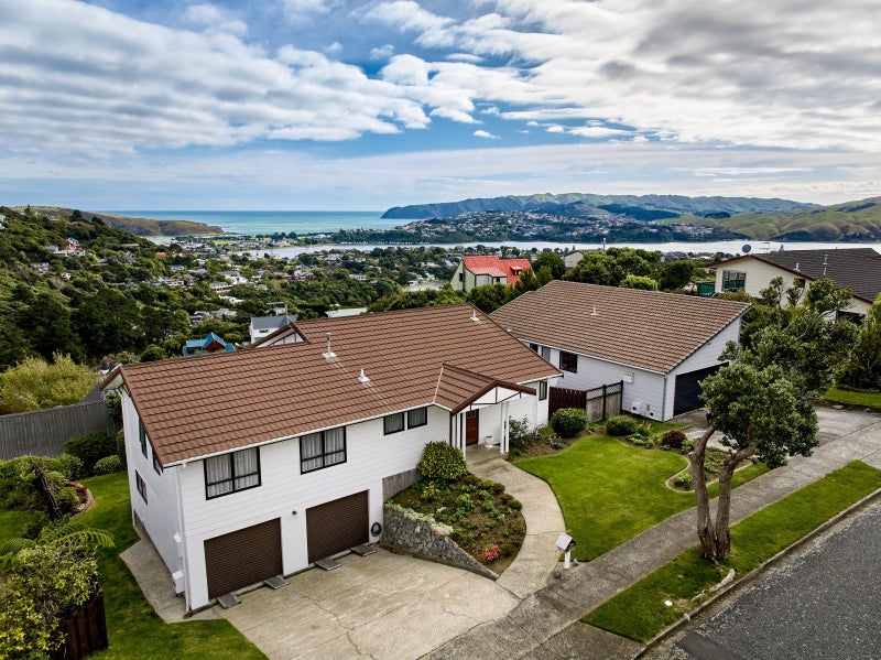 36 Mercury Way, Whitby, Porirua - Carousel 2