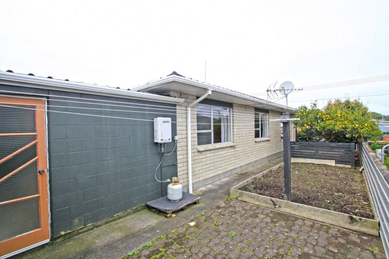35A Clemow Road, Fitzroy, New Plymouth - Carousel 17