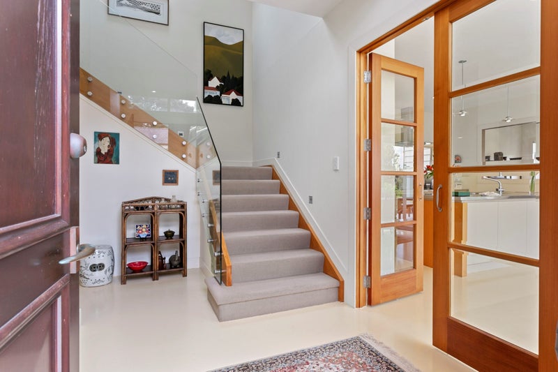 32 Woodside Road, Mount Eden, Auckland - Carousel 2