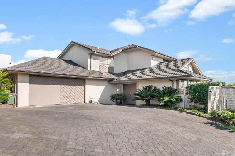 73 Oliver Road, Eastern Beach, Auckland - Carousel 2