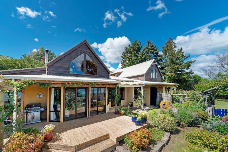 4 Atarau Way, Tahunanui, Nelson - Carousel 2