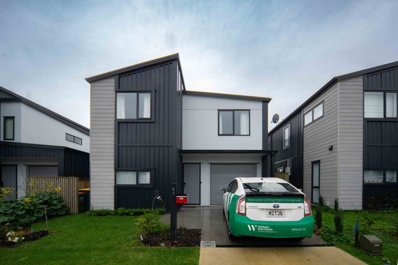 64 Jacks Landing Drive, Hamilton Lake, Hamilton - Carousel 1