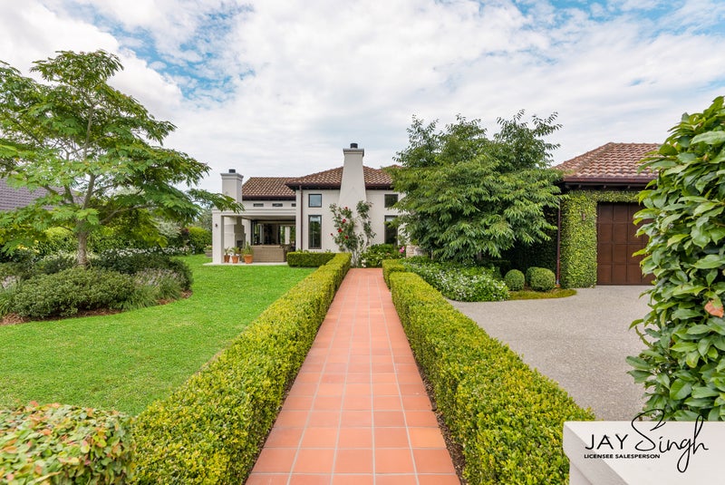 26 Monument Road, Papakura - Carousel 2