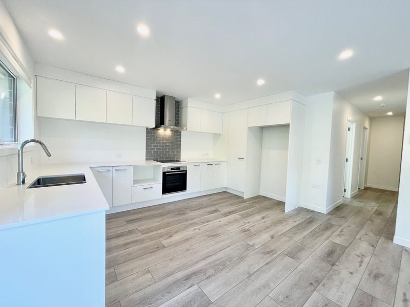21B Glenn Terrace, Otumoetai, Tauranga - Carousel 2