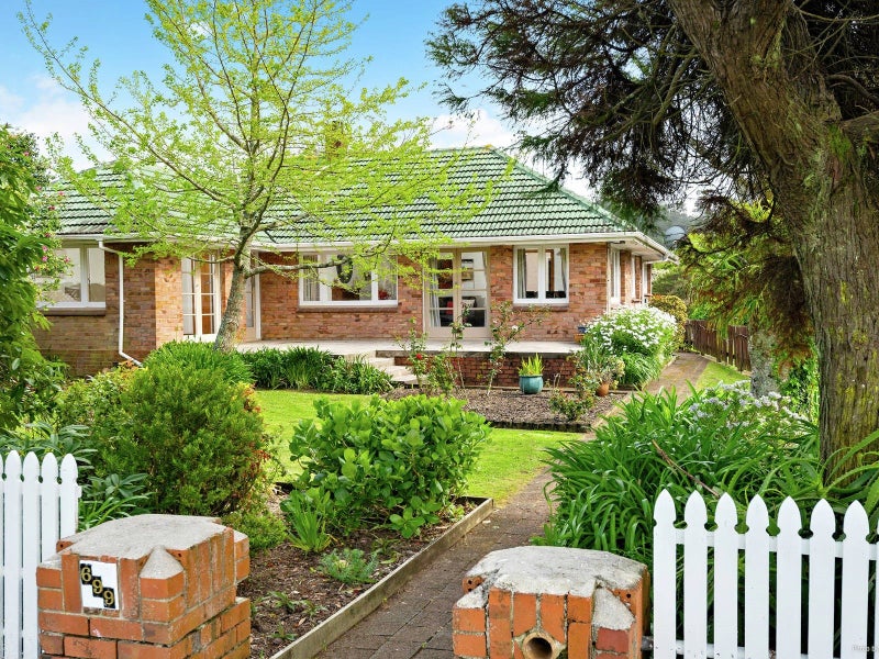 699 Swanson Road, Swanson, Auckland - Carousel 1