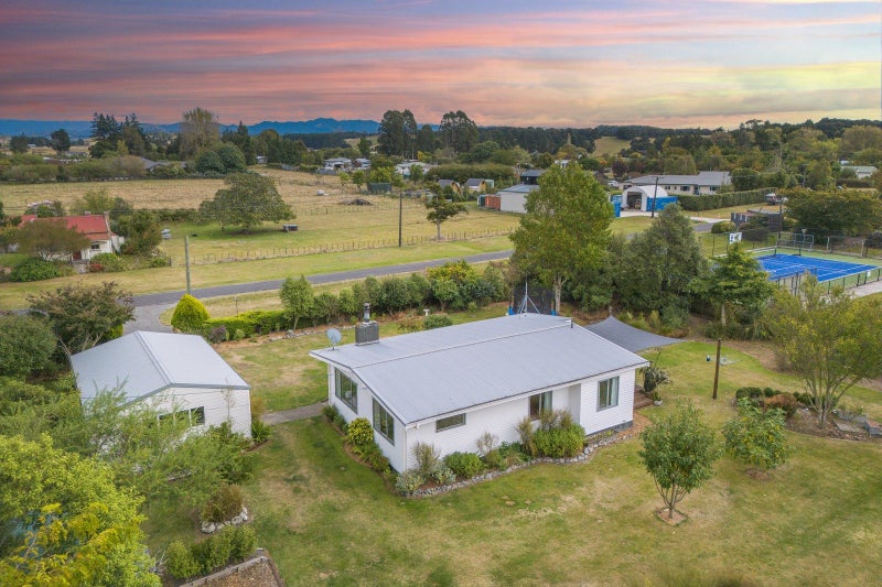 20 Murchison Street, Waipawa - Carousel 2