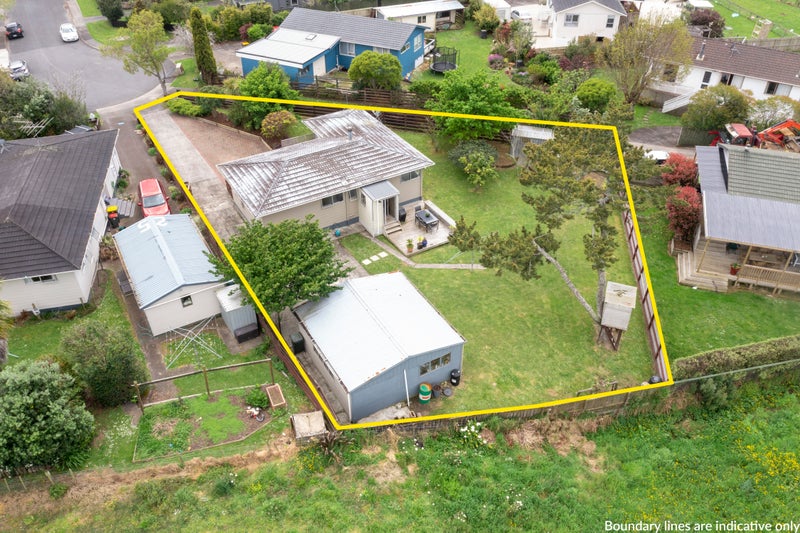32 Lipton Grove, Opaheke, Papakura - Carousel 2