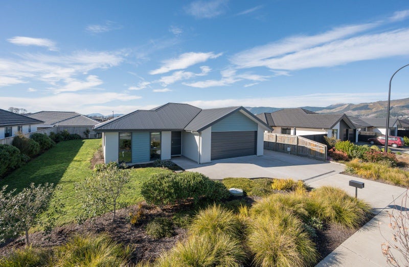 104 Berryfield Drive, Appleby, Richmond - Carousel 1