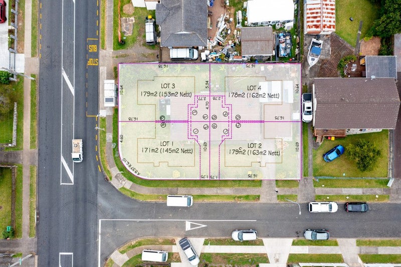 2 Coptic Place, Mangere East, Auckland - Carousel 1