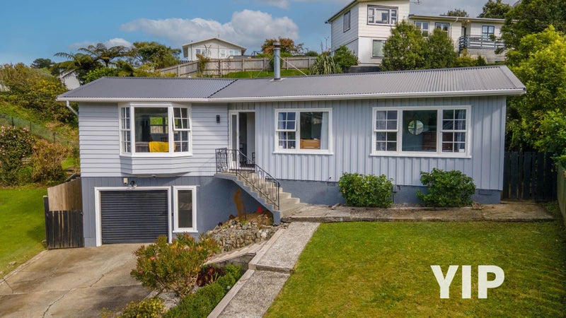 61 Batchelor Street, Newlands, Wellington - Carousel 1