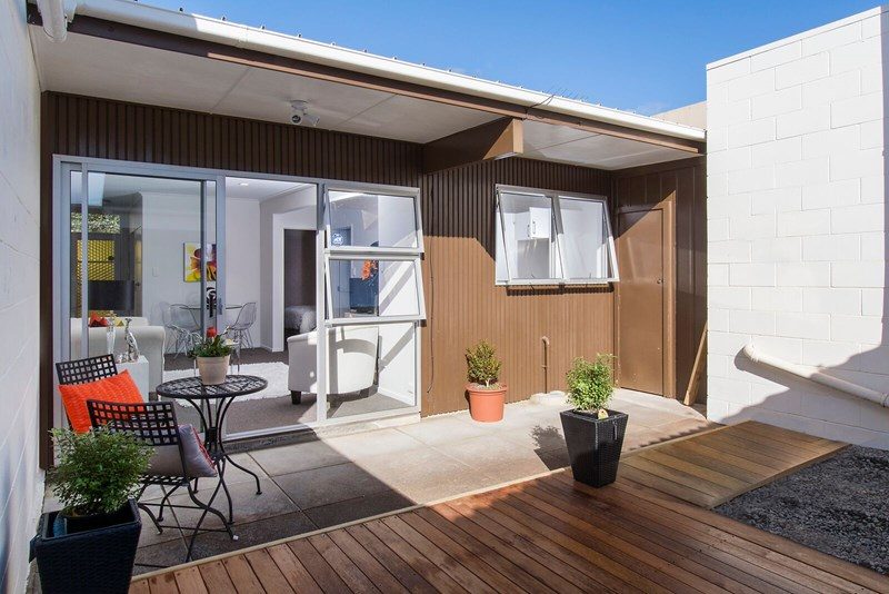 1/856 Manukau Road, Onehunga, Auckland - Carousel 1