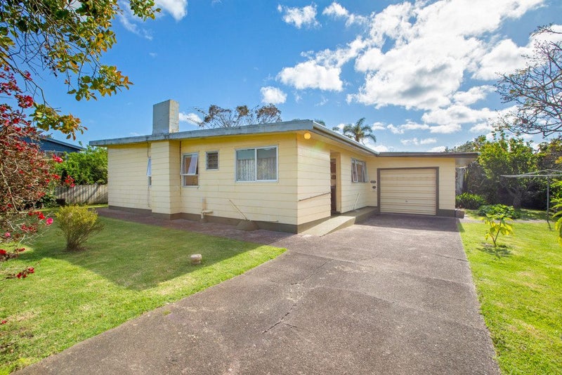 50 Tahatai Road, Oneroa, Waiheke Island - Carousel 1