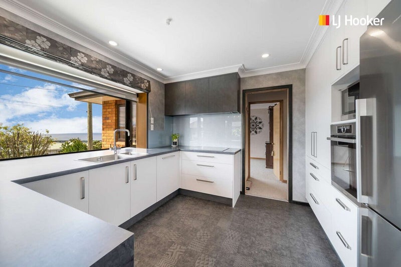 12 Wills Street, Balaclava, Dunedin - Carousel 2