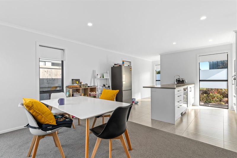 19 Omanga Way, Bethlehem, Tauranga - Carousel 1