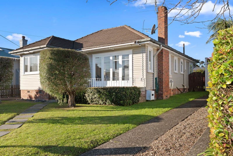 18 Wicklow Road, Narrow Neck, Auckland - Carousel 2