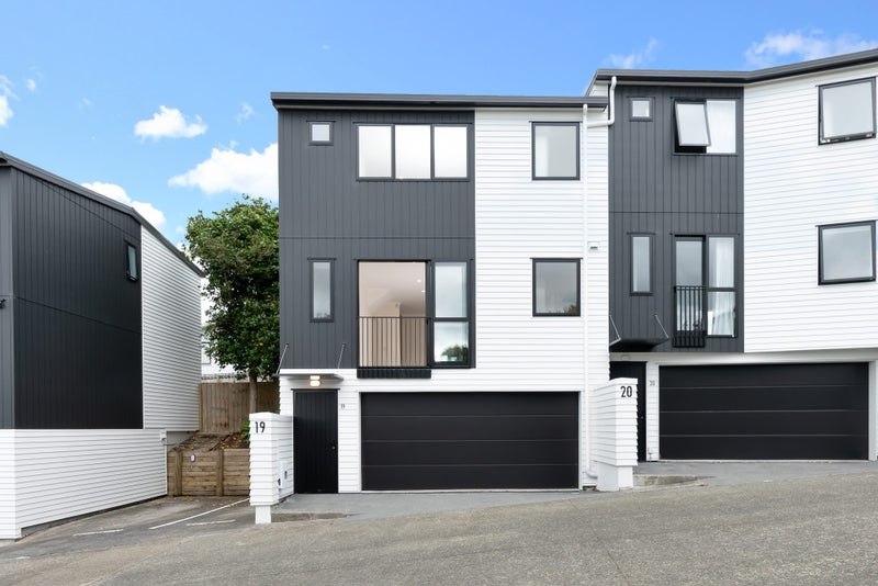 19/69 Target Road, Totara Vale, Auckland - Carousel 1