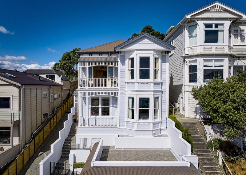 29 The Crescent, Roseneath, Wellington - Carousel 1