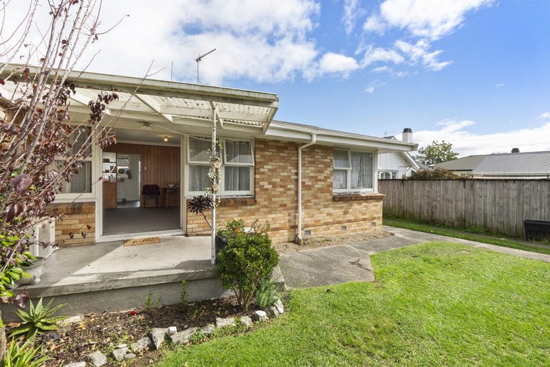 63B Nixon Street, Hamilton East, Hamilton - Carousel 2