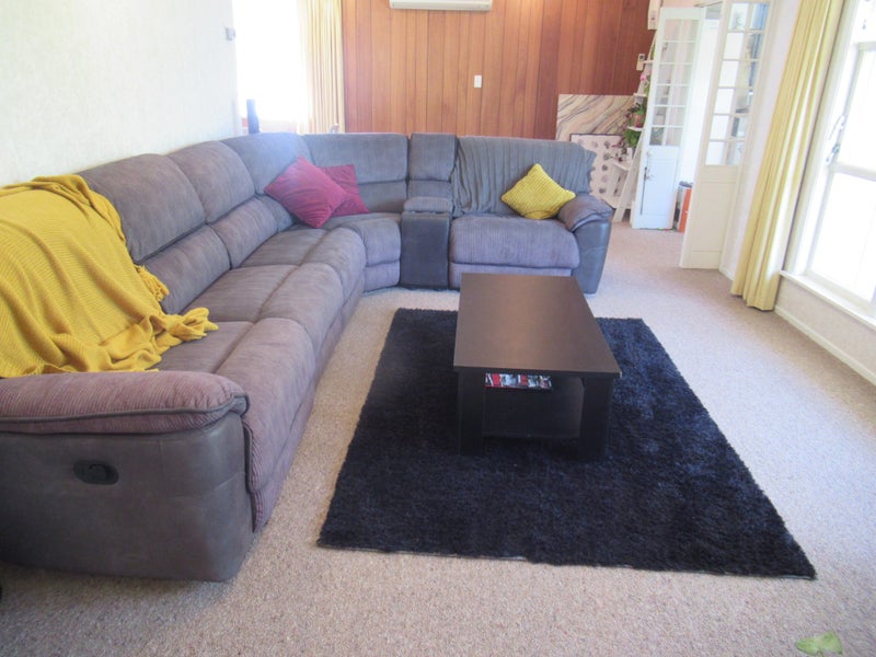 13 Charles Street, Clouston Park, Upper Hutt - Carousel 2