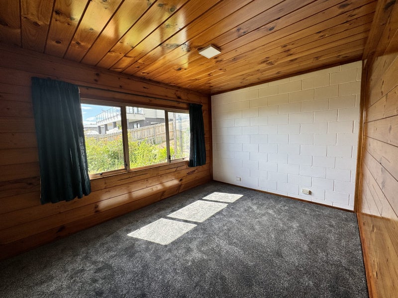 12 Mellons Bay Road, Howick, Auckland - Carousel 2