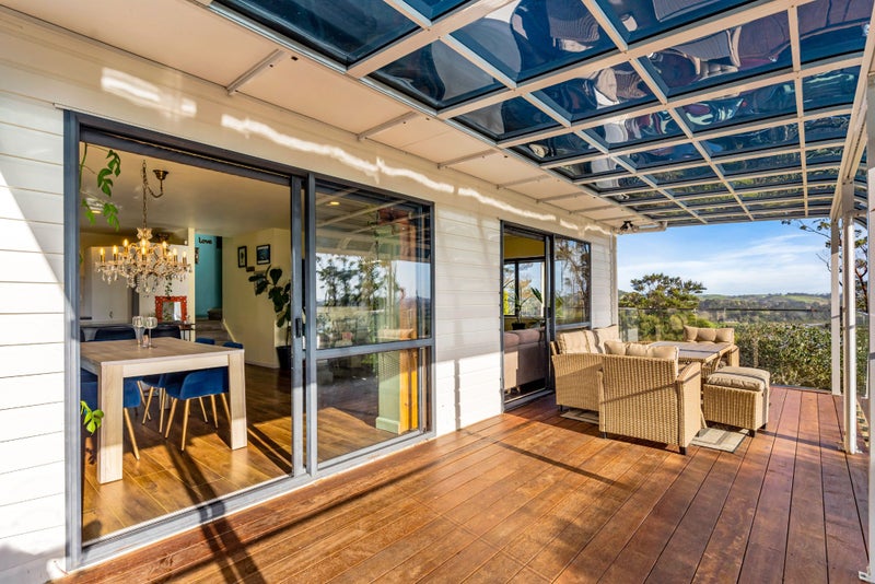 316 Whangaparaoa Road, Stanmore Bay, Whangaparaoa - Carousel 1