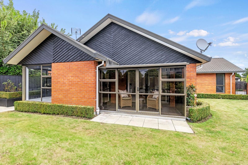 26B Idris Road, Fendalton, Christchurch - Carousel 1