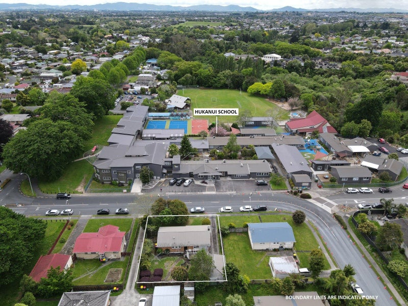 6 Pickering Crescent, Chedworth, Hamilton - Carousel 2