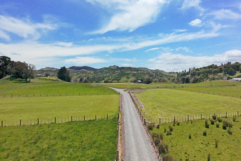2538 Kahuranaki Road, Havelock North - Carousel 1