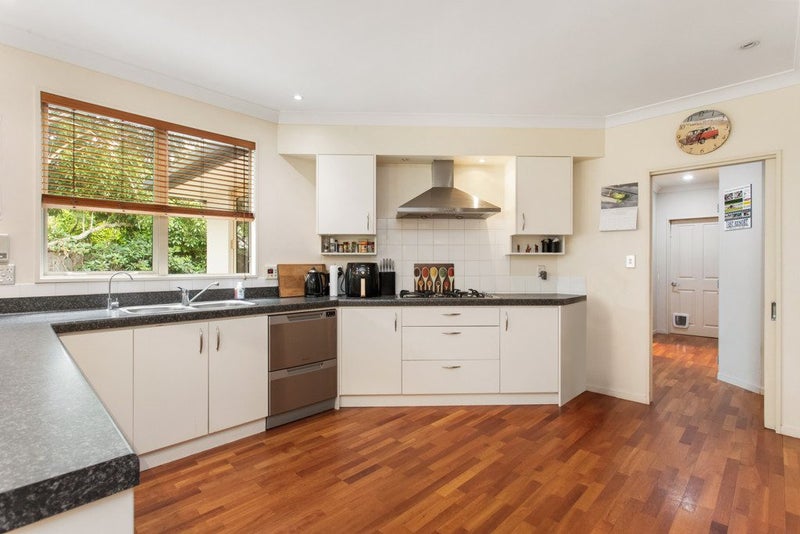 15 Jasper Place, Northwood, Christchurch - Carousel 17