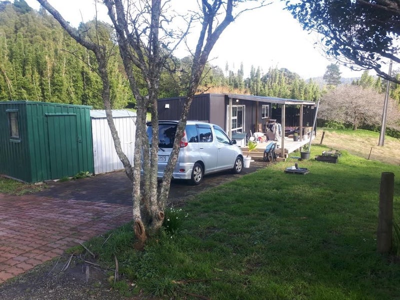 178A Parker Road, Oratia, Auckland - Carousel 1