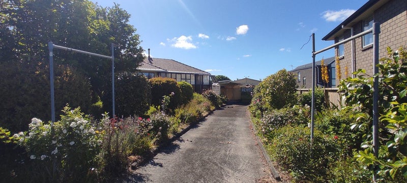10 Beaufield Lane, Te Atatu Peninsula, Auckland - Carousel 2