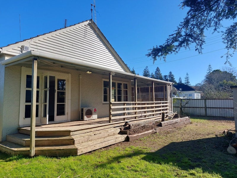 32 Charlemont Street, Whitiora, Hamilton - Carousel 15