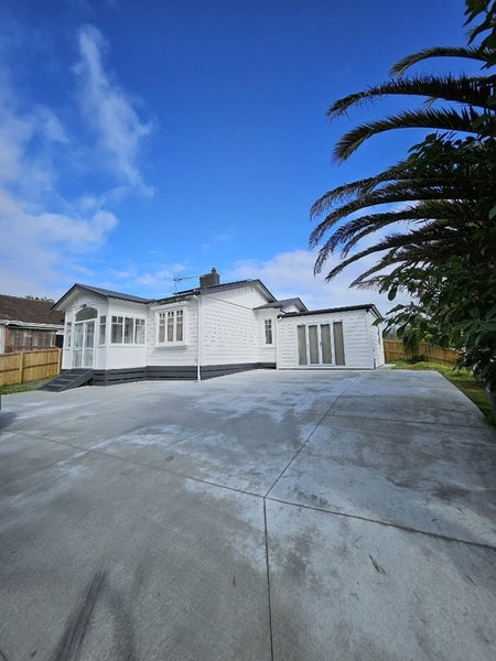 22 Awa Street, Otahuhu, Auckland - Carousel 1