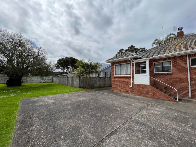 401 Lake Road, Takapuna, Auckland - Carousel 20