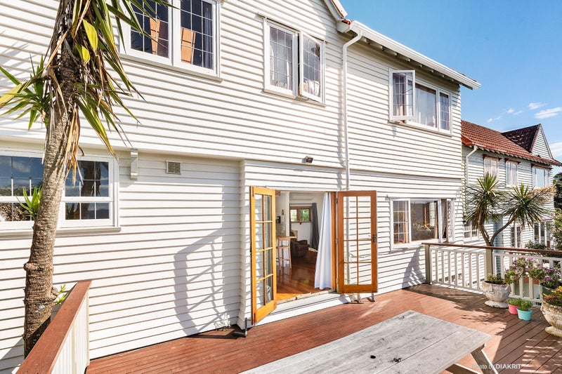 51 Kainui Road, Hataitai, Wellington - Carousel 1
