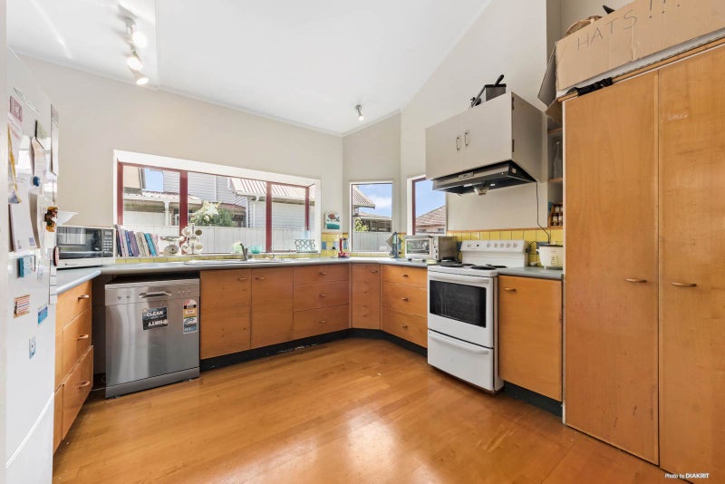 55A Mount Roskill Road, Mount Roskill, Auckland - Carousel 2