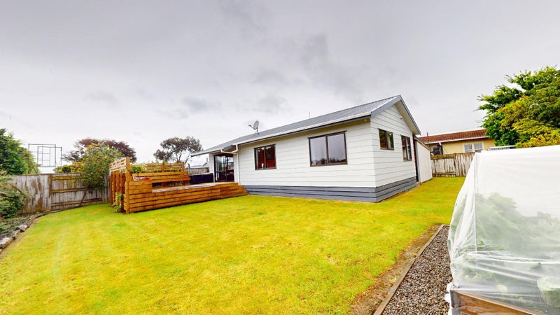 8A Ngaire Street, Longburn, Palmerston North - Carousel 12