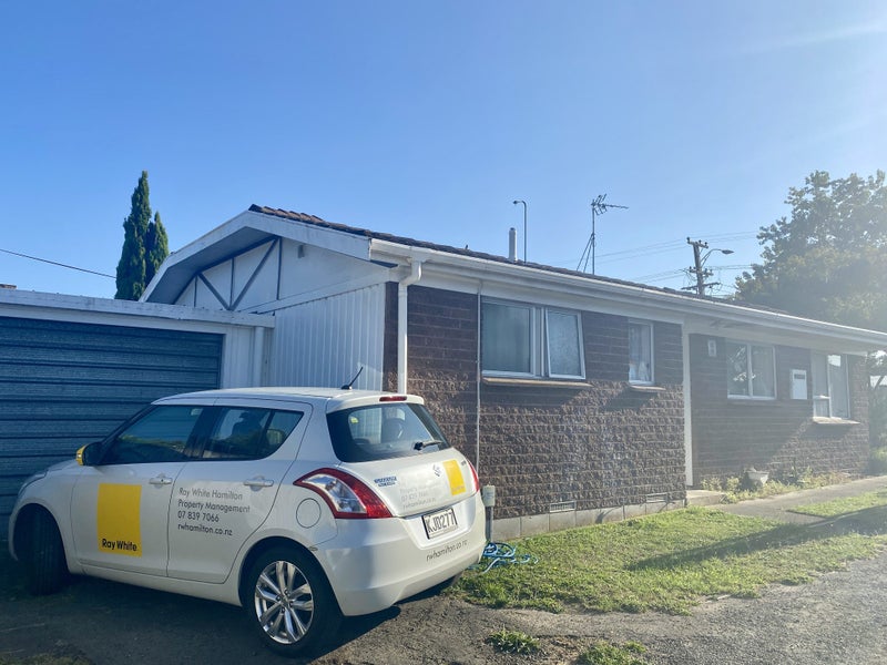 337B Peachgrove Road, Fairfield, Hamilton - Carousel 1