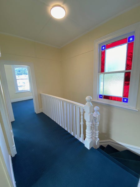26 Russell Terrace, Newtown, Wellington - Carousel 1