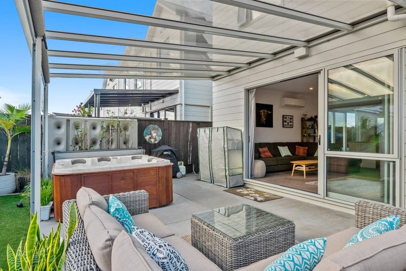 28 Owen Chapman Drive, Red Beach, Red Beach - Carousel 1