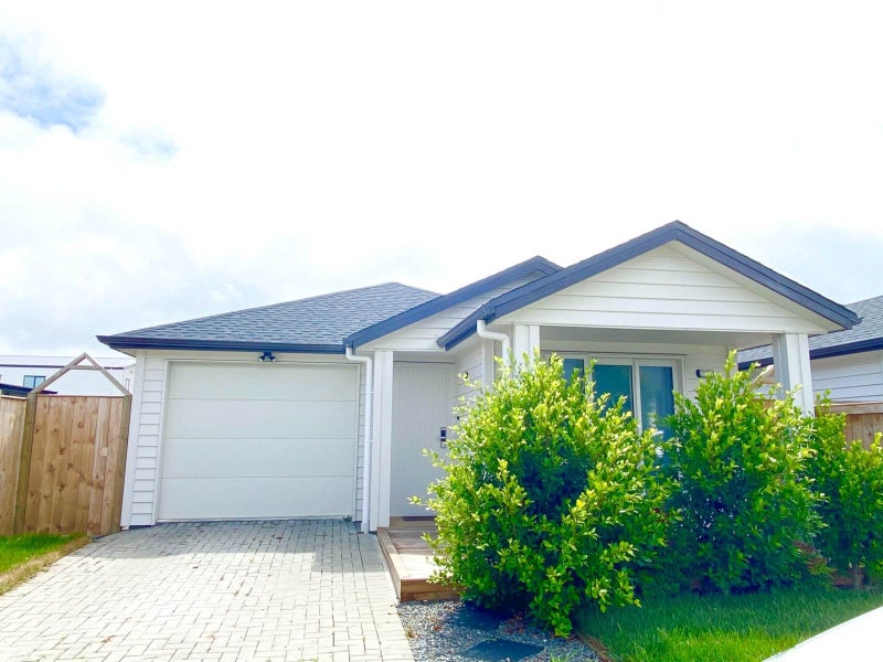 11 Aho Lane, Karaka, Papakura - Carousel 1