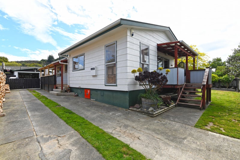 55 Gemstone Drive, Birchville, Upper Hutt - Carousel 21