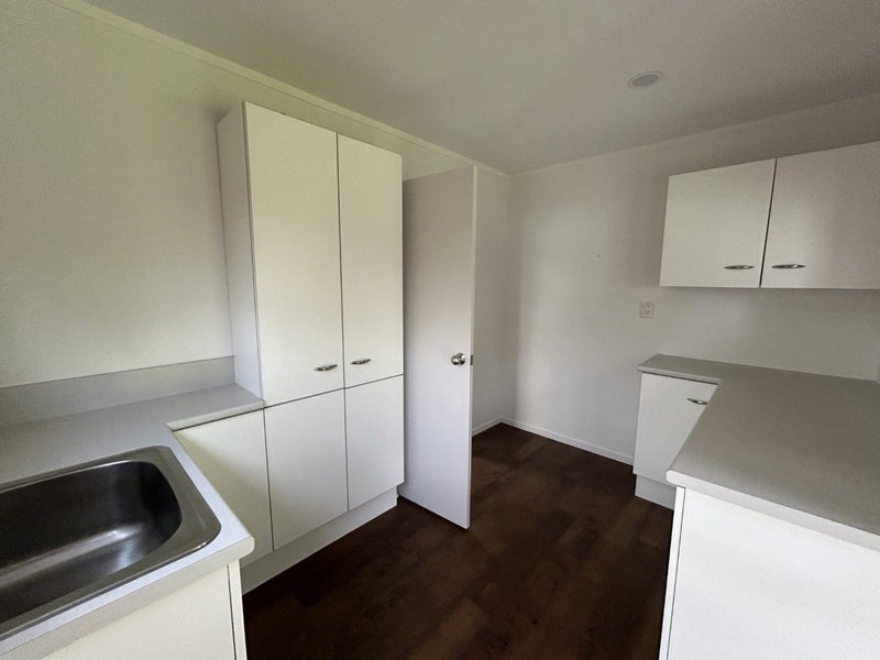 7 Radford Place, Harrowfield, Hamilton - Carousel 20