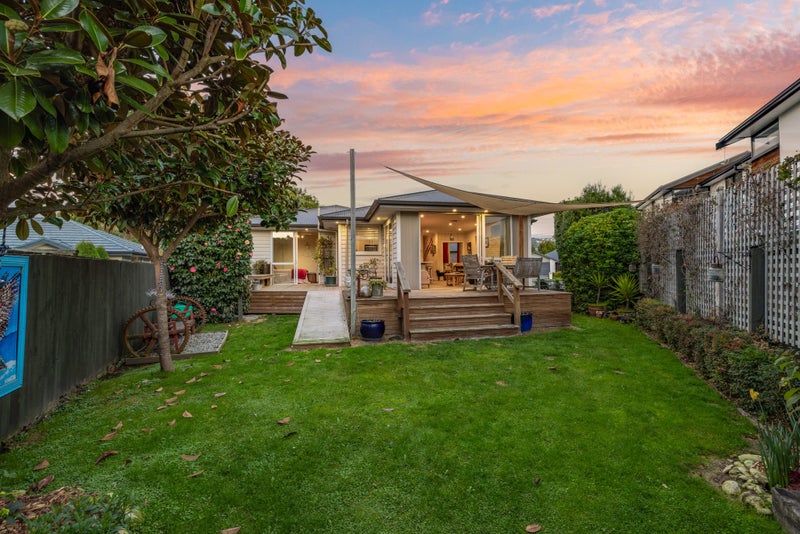 27 Roxburgh Street, Sydenham, Christchurch - Carousel 1