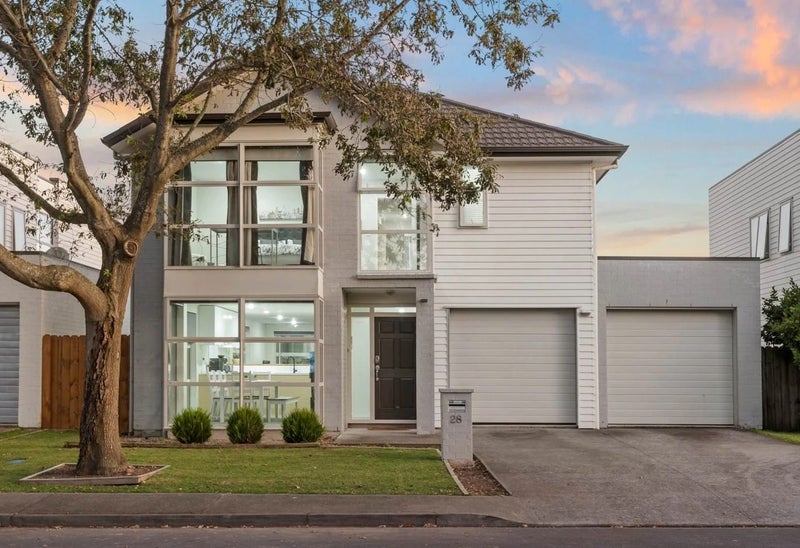 28 Phar Lap Crescent, Takanini, Auckland - Carousel 1