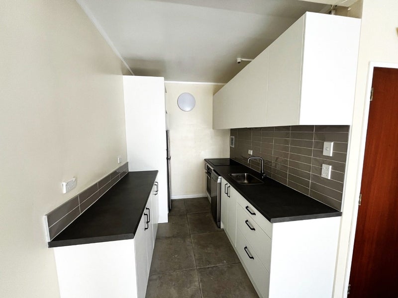 42/70 Hobson Street, Thorndon, Wellington - Carousel 2